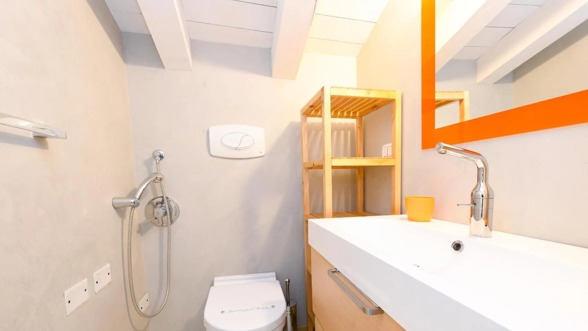 Acquarius Resort Sirmione - Mgh アパート
